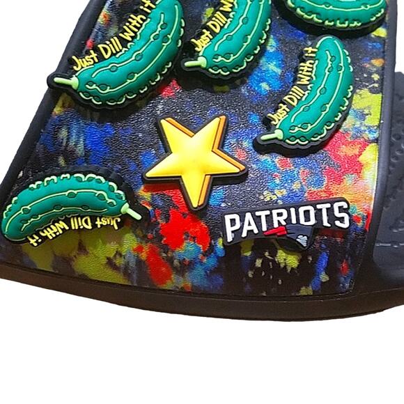 Crocs Patriots 'Just Dill With It' Pickle Graphics hotsauce sliders 11M - Picture 5 of 9